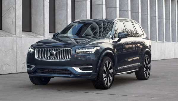 Volvo анонсировала новый гибридный кроссовер XC90