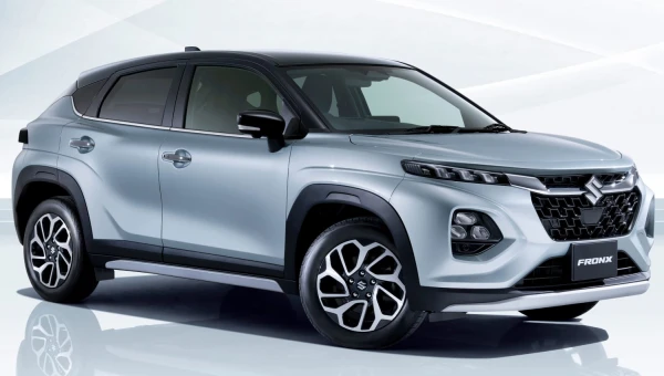 Компания Suzuki выпустила новую версию кроссовера Fronx