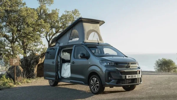 Citroen запустил в продажу новый кемпер Holidays