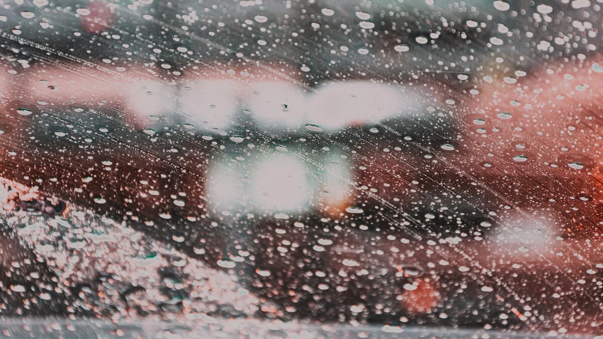 32CARS: Разводы на стекле могут возникнуть из-за неправильного выбора ...