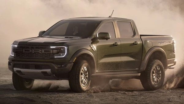 В РФ стартовали продажи Ford Bronco и Ranger Raptor 2024 года от 11,8 млн рублей