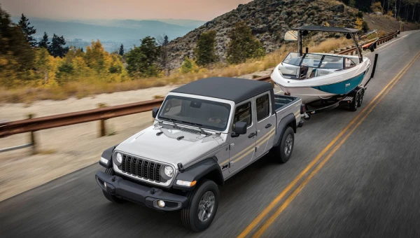 Stellantis сократит производство модели Jeep Gladiator из-за низкого спроса