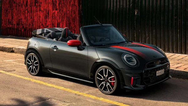 В Великобритании стартовало производство легендарного MINI Cooper Convertible