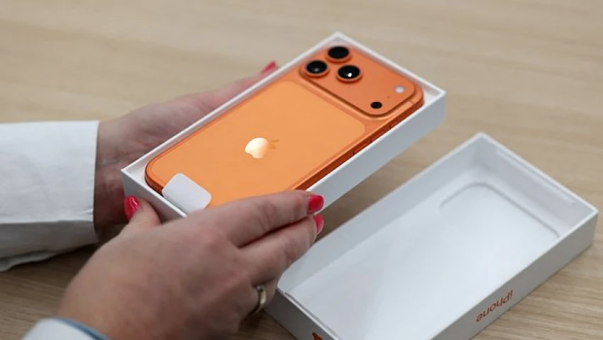 Назван лучший смартфон 2025 года: выбор Маркеса Браунли