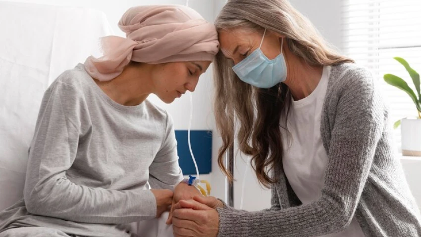 Стоматолог Сотникова раскрыла связь сухости и неприятного запаха изо рта с раком