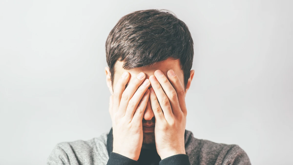 Александр чурин киров. Киров глава администрации города кирова. Собрание анонимных алкоголиков москва. Александр чурин правительство кировской области. Чурин александр анатольевич.