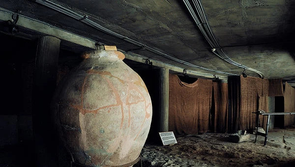 Antiquity: Археологи выяснили, что древнеримское вино пахло специями и хлебом
