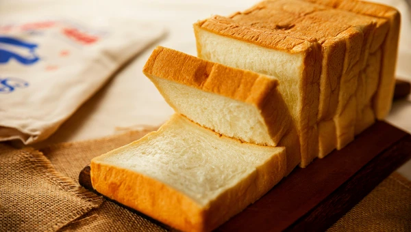 Диетолог Солнцева: Добавки в белом хлебе могут вызывать рак