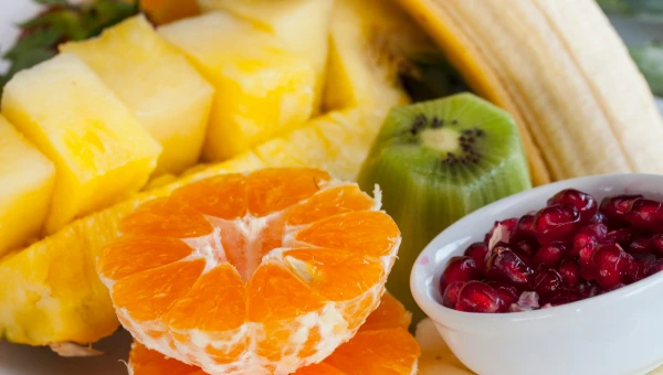 Врач Серебрякова: При похудении фрукты лучше есть в первой половине дня