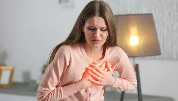 Симптомы сердечного приступа у женщин часто отличаются от мужских — клиника Мэйо