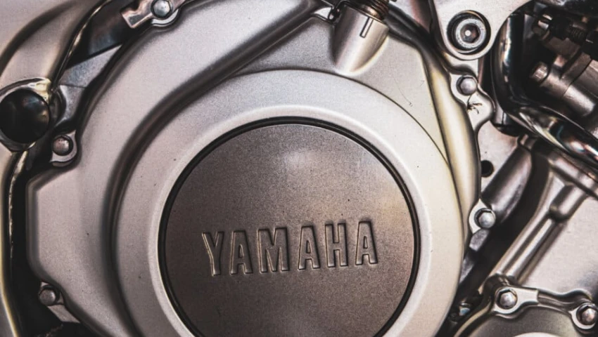 Компания Yamaha представила первый в мире водородный мотор для лодок V8
