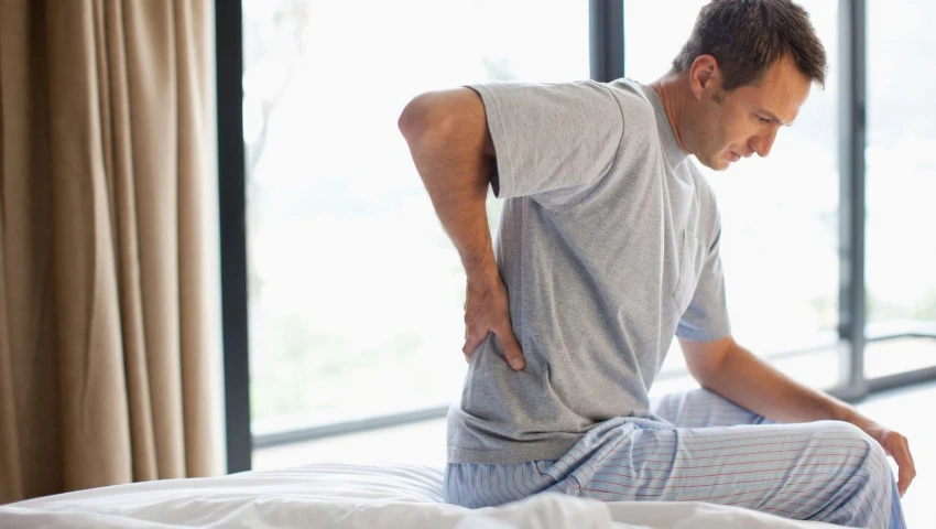 Невролог Чупанова озвучила самый эффективный метод избавления от болей в спине