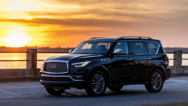 Infiniti представила новый шестисилиндровый двигатель для кроссовера QX80