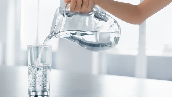 Fit for Fun: Питье теплой воды натощак поможет избавиться от токсинов