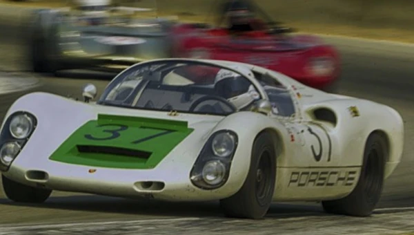 Porsche 910, на котором выступал гонщик Лауда, продадут на аукционе за $2,2 млн