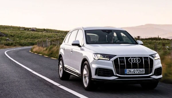 Обновленные Audi Q7 и Q8 стали мощнее и дальнобойнее