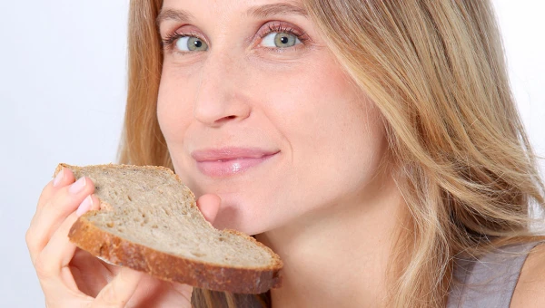 The Conversation: Хранение хлеба в холодильнике делает его полезнее