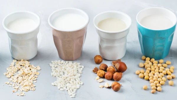 Эксперты ОСН назвали риски для здоровья при потреблении растительного молока