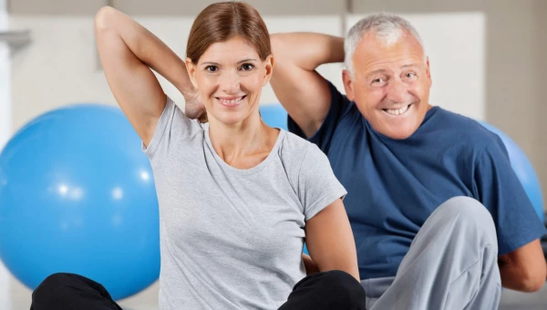 Физическая активность в среднем возрасте связана со здоровьем в позднем возрасте