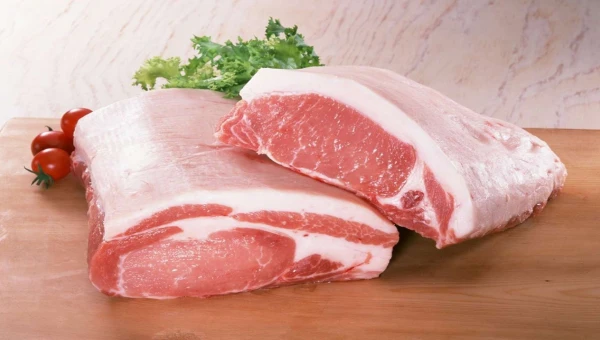 Врач Арзамасцев: В жирной свинине содержится большое количество холестерина