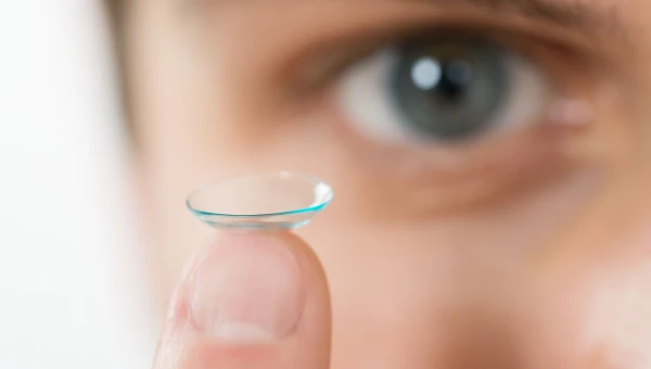 «Умные» контактные линзы смогут обеспечить беспроводное обнаружение глаукомы