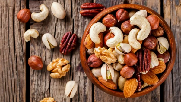 Clinical Nutrition: Смесь орехов улучшает чувствительность мозга к инсулину
