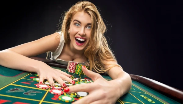 Gambling Studies: Раскрыт эффект чрезмерной самоуверенности на азартные игры