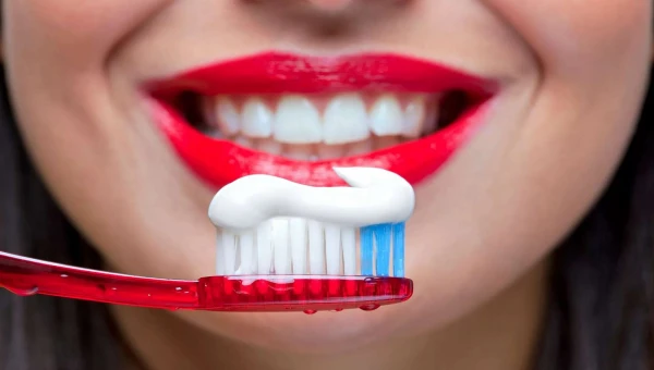 Стоматолог Воронина рассказала, почему нужно менять зубную пасту раз в месяц