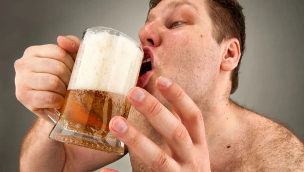Врач Умнов: Злоупотребление пивом приводит к гормональным сбоям у мужчин