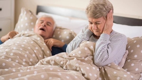 Апноэ во сне у пожилых людей увеличивает риск госпитализации