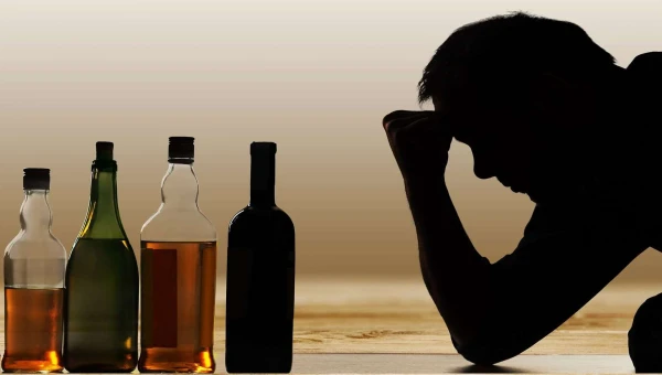 Нарколог Болдырев рассказал, что «быстро пьянеющие» люди спиться не могут
