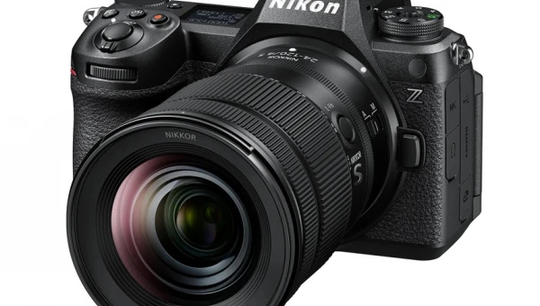 Nikon показал первую в мире камеру с частично многослойной матрицей и 6K-видео