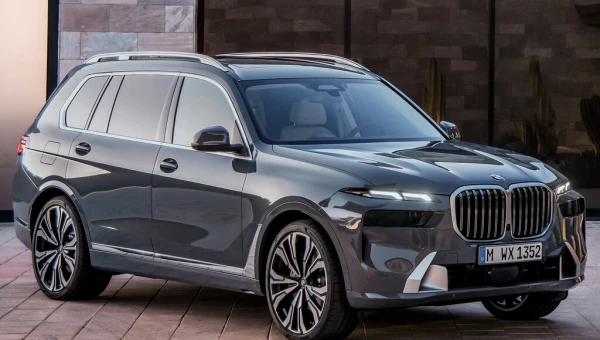 Autonews.ru: Дилеры в РФ начали продажи BMW X7 и X5 с двухлетней гарантией