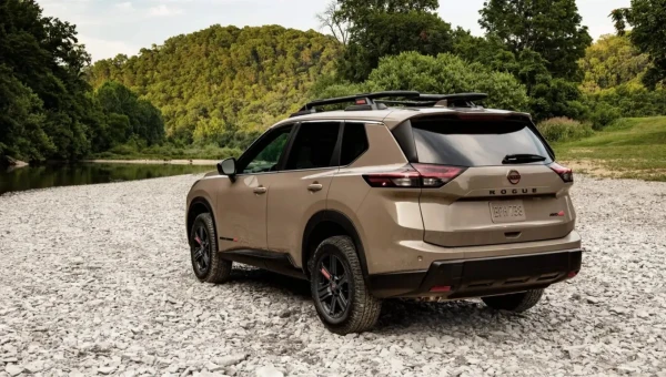 Nissan готовится к выпуску новой версии кроссовера X-Trail