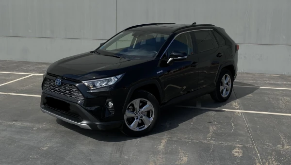 Стали известны минусы автомобиля Toyota RAV4