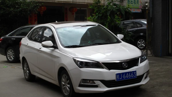 Changan Alsvin и Livan X3 Pro оказались самыми дешевыми авто из Китая