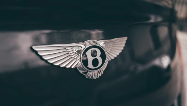 Компания Bentley попрощалась с двигателем W12