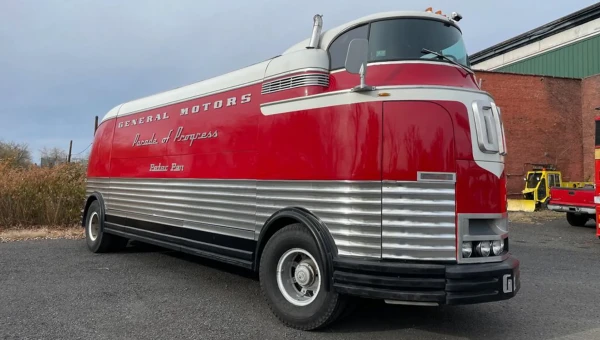 Винтажный General Motors Futurliner выставили на продажу за миллион долларов